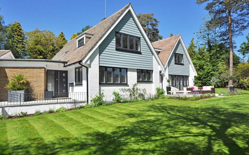 beautiful-home-with-fascias